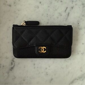 Caviar Quilted Flap Zip Card Holder